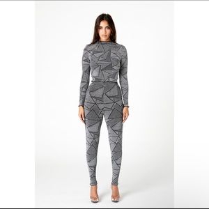 AmyShehab Official AHRAMAT Set